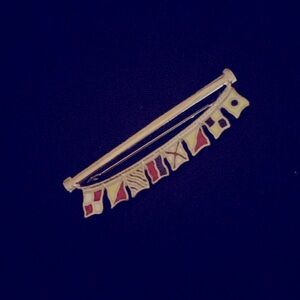 Nautical  flags spell:  I  LOVE YOU pin